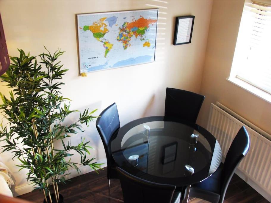Must See, Quality 1 Bed, Romford, 20 Mins C.London ภายนอก รูปภาพ