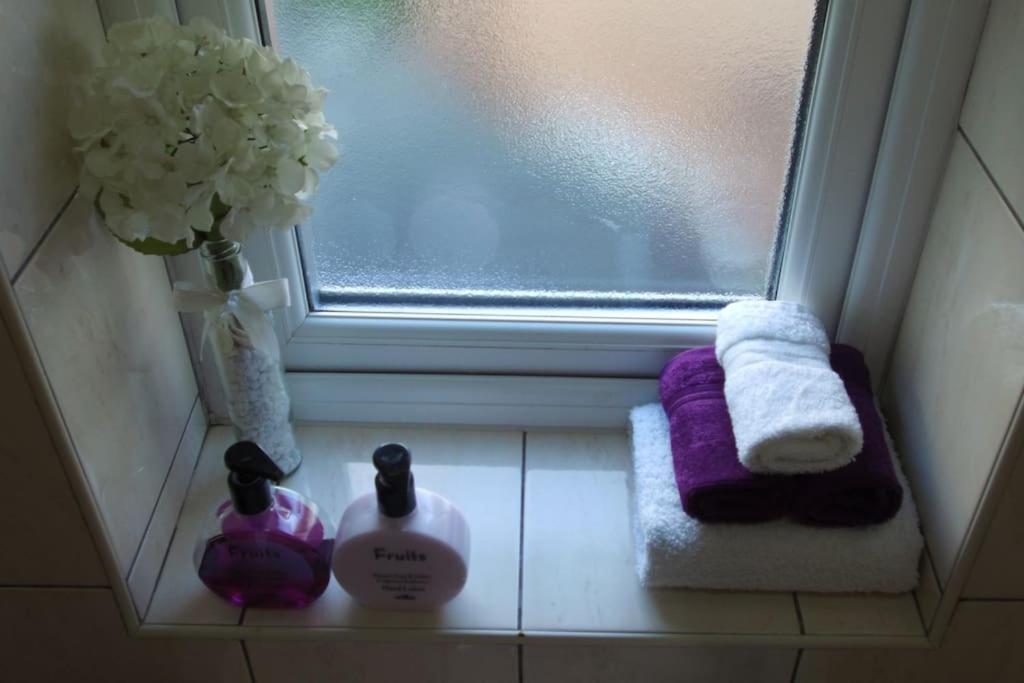 Must See, Quality 1 Bed, Romford, 20 Mins C.London ภายนอก รูปภาพ